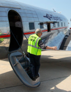 al-blackman-stepping-on-dc-3